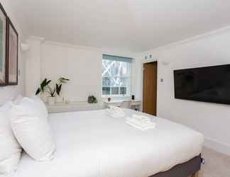 Bedroom 2 Modern 2 Bedroom Apartment in the Heart of London