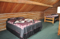 Bedroom Crooked Creek