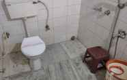 In-room Bathroom 7 Goroomgo City Centre Agartala