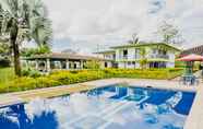 Swimming Pool 4 Hacienda Araucaria Habitacion 10