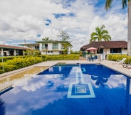 Swimming Pool 7 Hacienda Araucaria Habitacion 10