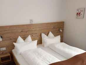 Kamar Tidur 4 Gasthaus Adler Double Room With Private Bathroom