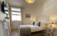 Bedroom 3 Captivating 3-bed Apartment in Henley-on-thames