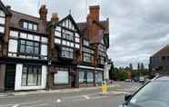 Exterior 2 Captivating 3-bed Apartment in Henley-on-thames