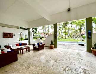 Lobby 2 ON THE Caribbean SEA - Crystal Apartment