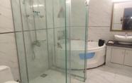 Toilet Kamar 6 Shanze Hotel And Suites