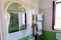 In-room Bathroom Cocos Park Ischia