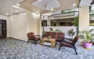 Lobby 4 Itsy By Treebo - Shri Guru Service Apartment