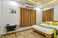 Bedroom Itsy By Treebo - Shri Guru Service Apartment