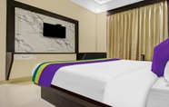 Kamar Tidur 5 Treebo Tryst Royal Amar