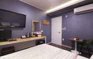 Bedroom 5 Gumi Wonpyeong-dong Hotel Khan