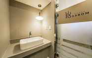 In-room Bathroom 6 Mokpo Hotel Gabom