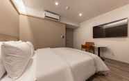 Bedroom 2 Osan Masil Hotel