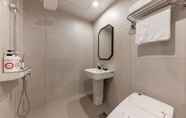 In-room Bathroom 4 Osan Masil Hotel