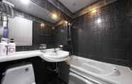 Toilet Kamar 5 Yesan Shinwon Parktel