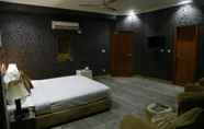 Bedroom 7 Safari Hotel Mall Road