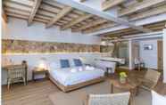 Kamar Tidur 3 Hotel S'Antiga Adults Only