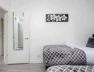 Bedroom 2 Stunning 1-bed Apartment in London Lewisham