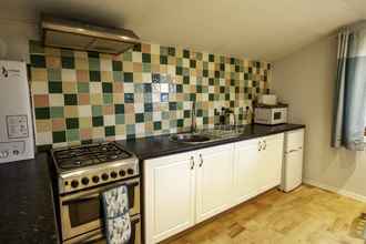 Kamar Tidur 4 Merlins Cabin - 2 Bed - Blaen Cedi Farm