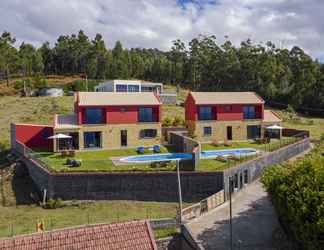 Exterior 2 Felicidade Rocha I, for Families, With a Pool