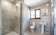 Toilet Kamar 7 The Beacon - 3 Bed - Ludchurch