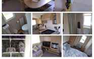 Kamar Tidur 2 2 Bedroom 6 Berth Caravan With Decking