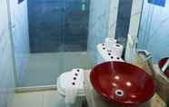 ห้องน้ำภายในห้อง 3 Pousada Orla Dos Corais