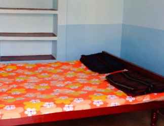 Kamar Tidur 2 Goroomgo Raj Rajgir