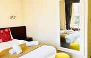 Bedroom 5 Lovat Hotel