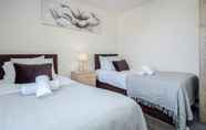 Bilik Tidur 7 Captivating 3-bed Apartment in Grays