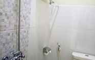Toilet Kamar 5 Comfortable Room With Ac and Wifi for 2 People