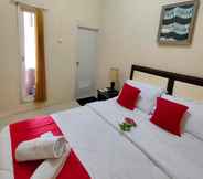 Bedroom 2 Beautiful and Central Double Room With Ac and Wifi in Bogor