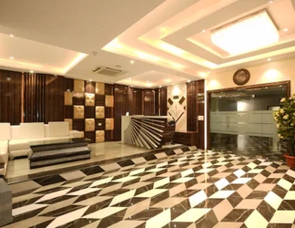 Lobby 2 Goroomgo V Grand Bareilly