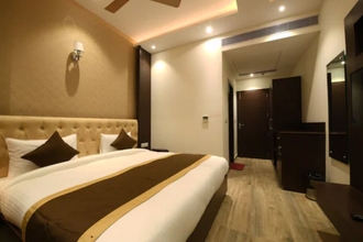 Bedroom 4 Goroomgo V Grand Bareilly