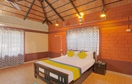 Bedroom 5 Itsy By Treebo - Allaranda Homestay With Valley View