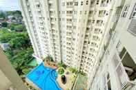 Swimming Pool Cozy and Spacious Studio Room at Parahyangan Residence