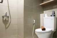 Toilet Kamar Elegant and Stylisth Studio at Apartment Springhill Terrace Residence