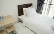 ห้องนอน 5 Comfy and High Floor Studio at Sky House BSD Apartment