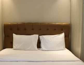 Kamar Tidur 2 Minimalist and Comfort 1BR at Gold Coast Apartment