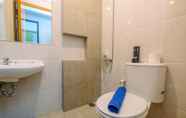 In-room Bathroom 6 Elegant and Comfort 2BR at Royal Heights Apartment