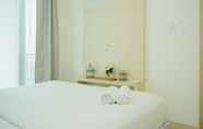 Kamar Tidur 5 Comfy and Tidy 1BR Apartment at Tree Park City BSD