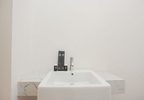 Others Comfy and Nice 2BR at Paradise Mansion Apartment