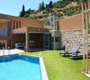 Swimming Pool 2 Design Villa Nicol Heated Pool Seaview