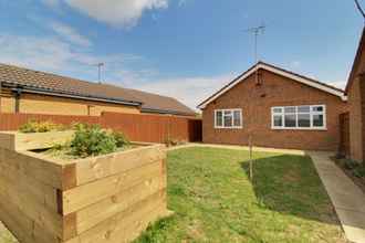 Exterior 4 Cedar Drive, Holbeach - 1 to 4 - Self Catering