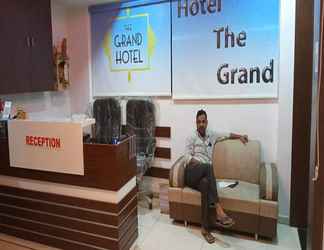 Lobi 2 Hotel The Grand