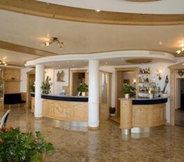 Lobby 4 Hotel Laguna