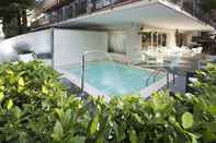 Swimming Pool Hotel ATLAS