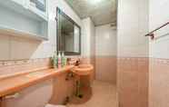 Phòng tắm bên trong 3 Pocheon Hite