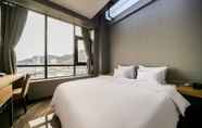 ห้องนอน 6 Changwon Jinhae Almond Hotel