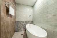 In-room Bathroom Namyangju Ninestone Hotel